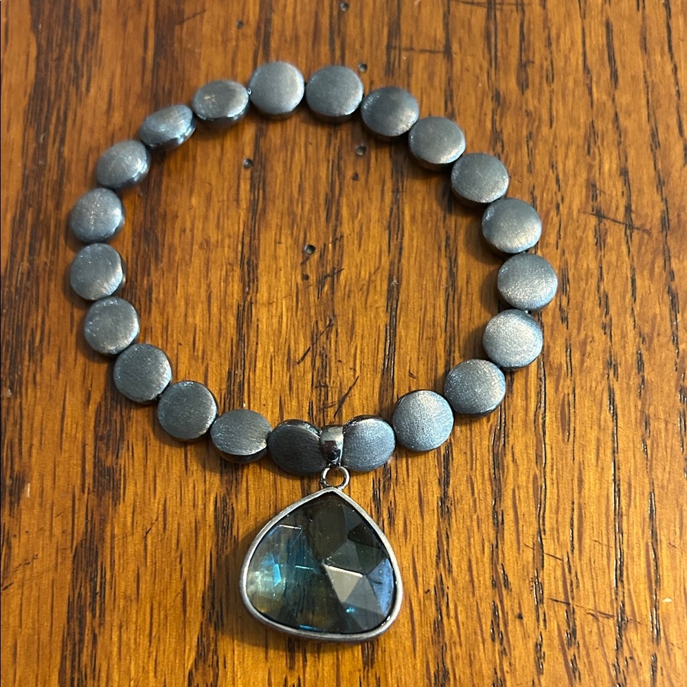 Elegant silver tone Bracelet with Blue Gemstone